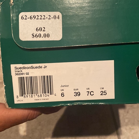 Puma - Picture 4 of 5